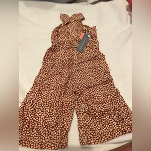 NWT Baileys Blossom jumper with pockets and snaps